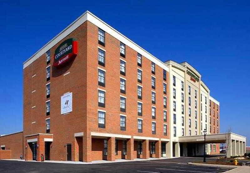Courtyard Hamilton Hotel Екстериор снимка